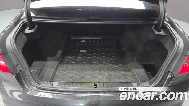 BMW 7 Series (G11) 730Ld xDrive 2016 — фото 19