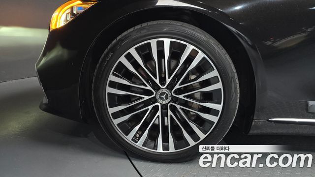 Mercedes-Benz S-Class (W223) S580L 4MATIC 2021 — фото 21