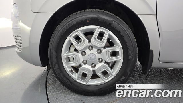 Hyundai Staria Cargo 3-Seater Modern 2022 — фото 5