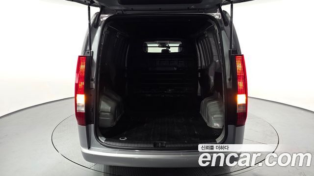 Hyundai Staria Cargo 3-Seater Modern 2022 — фото 20