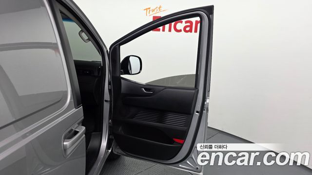 Hyundai Staria Cargo 3-Seater Modern 2022 — фото 25