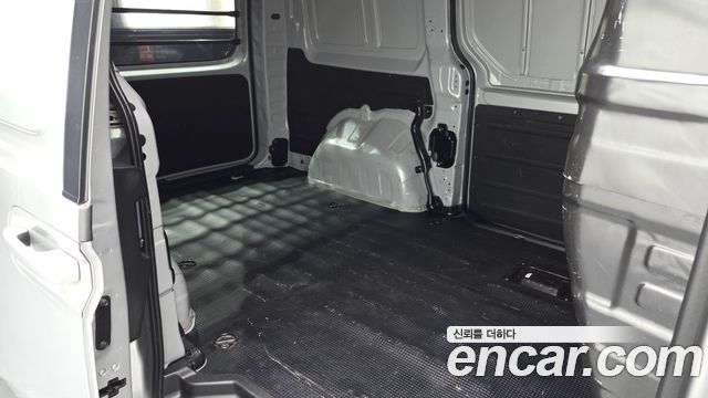 Hyundai Staria Cargo 3-Seater Modern 2022 — фото 27