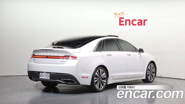 Lincoln MKZ Hybrid 2nd 2017 — фото 2