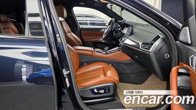 BMW X6 (G06) M50i 2021 — фото 11