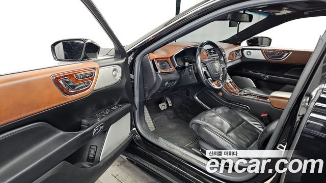 Lincoln Continental (X) 3.0 Presidential AWD 2017 — фото 10