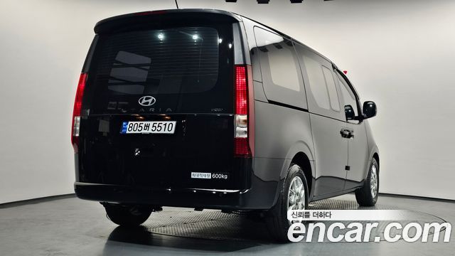 Hyundai Staria Cargo 5-Seater Modern 2025 — фото 2