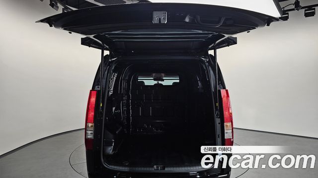Hyundai Staria Cargo 5-Seater Modern 2025 — фото 17