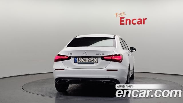 Mercedes-Benz A-Class (W177) A220 Sedan 2024 — фото 4