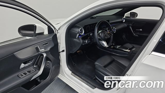 Mercedes-Benz A-Class (W177) A220 Sedan 2024 — фото 10