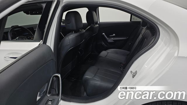 Mercedes-Benz A-Class (W177) A220 Sedan 2024 — фото 12
