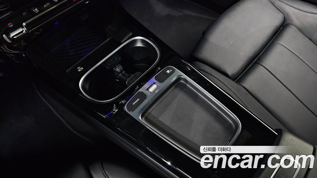 Mercedes-Benz A-Class (W177) A220 Sedan 2024 — фото 17
