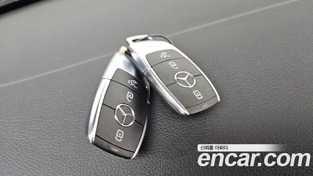 Mercedes-Benz A-Class (W177) A220 Sedan 2024 — фото 28