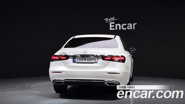 Mercedes-Benz E-Class (W213) E250 Avantgarde 2021 — фото 4