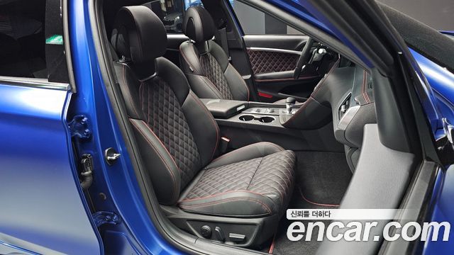 Genesis G70 Shooting Brake Gasoline 2.5T 4WD 2025 — фото 15