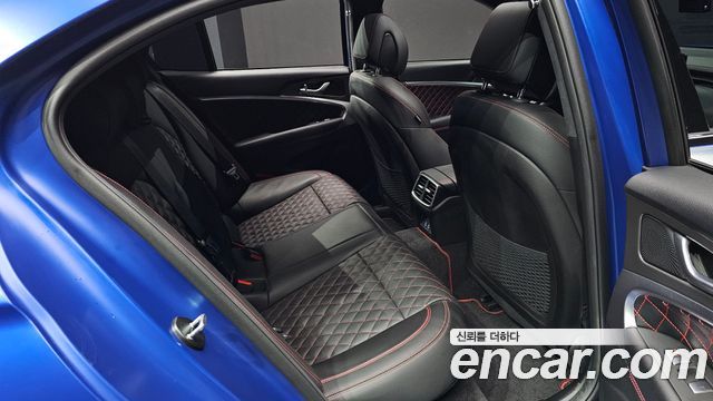 Genesis G70 Shooting Brake Gasoline 2.5T 4WD 2025 — фото 16