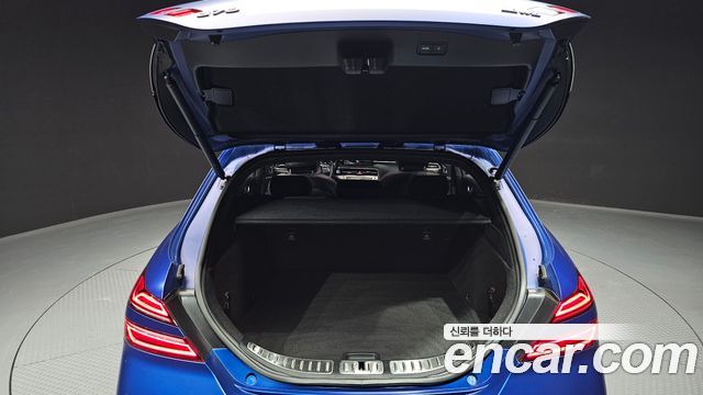 Genesis G70 Shooting Brake Gasoline 2.5T 4WD 2025 — фото 24
