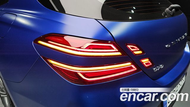 Genesis G70 Shooting Brake Gasoline 2.5T 4WD 2025 — фото 29