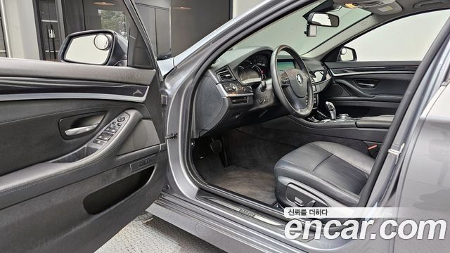 BMW 5 Series (F10) 520d 2014 — фото 10