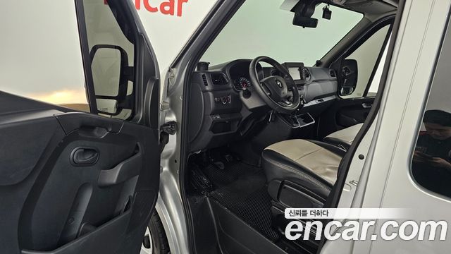 Renault Korea Master 2.3 15-Seater 2020 — фото 10