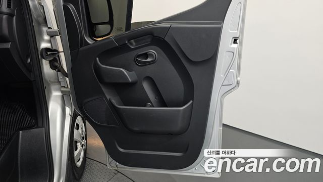 Renault Korea Master 2.3 15-Seater 2020 — фото 25