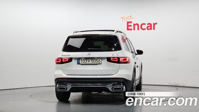 Mercedes-Benz GLB-Class (X247) GLB250 4MATIC 2021 — фото 4