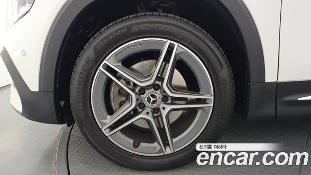 Mercedes-Benz GLB-Class (X247) GLB250 4MATIC 2021 — фото 5