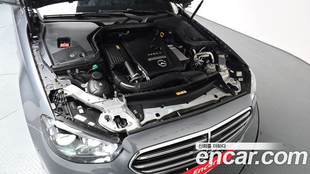 Mercedes-Benz E-Class (W213) E300e 4MATIC Exclusive 2021 — фото 6