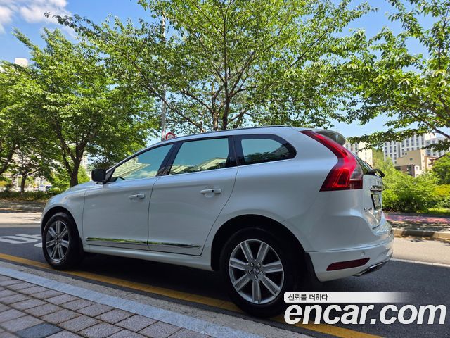 Volvo XC60 D4 1st 2017 — фото 2