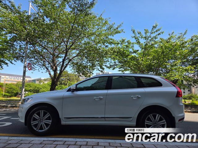 Volvo XC60 D4 1st 2017 — фото 19
