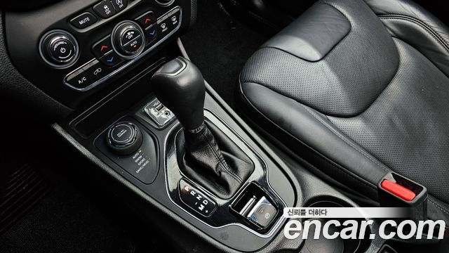 Jeep Cherokee (KL) 2.4 Limited AWD 2020 — фото 9