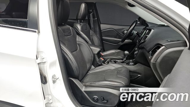 Jeep Cherokee (KL) 2.4 Limited AWD 2020 — фото 11
