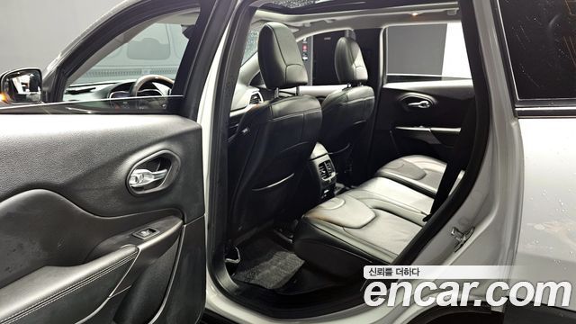 Jeep Cherokee (KL) 2.4 Limited AWD 2020 — фото 26