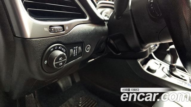Jeep Cherokee (KL) 2.4 Limited AWD 2020 — фото 28