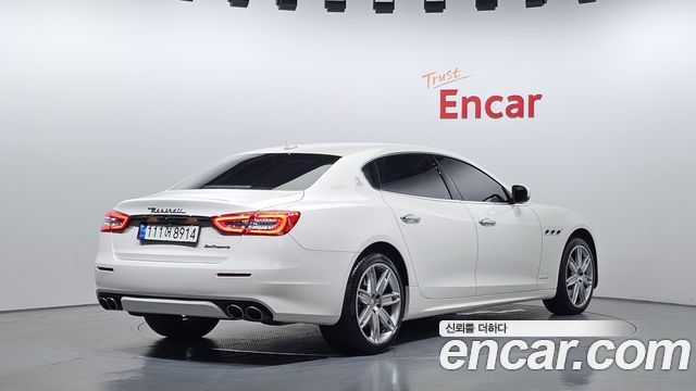 Maserati Quattroporte 3.0 V6 Granlusso 2021 — фото 2