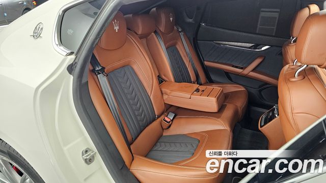 Maserati Quattroporte 3.0 V6 Granlusso 2021 — фото 26