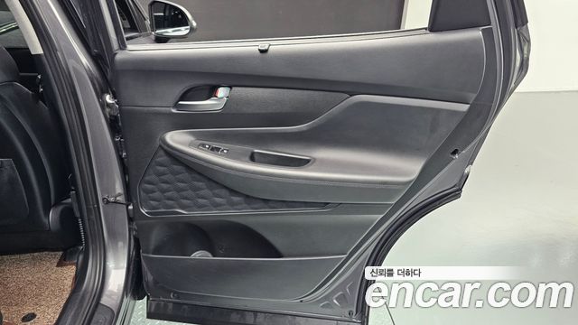 Hyundai Santa Fe Diesel 2.2 2WD Prestige 2021 — фото 25