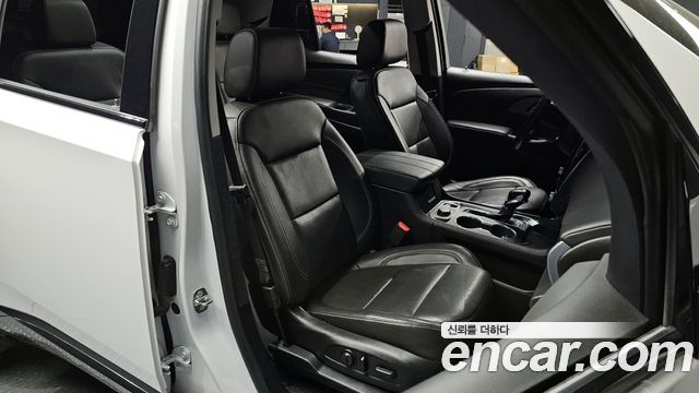 Chevrolet Traverse 3.6 AWD Redline 2021 — фото 10