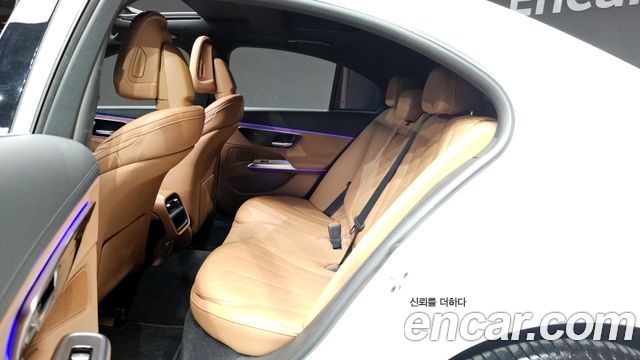 Mercedes-Benz E-Class (W214) E220d 4MATIC Exclusive 2024 — фото 26