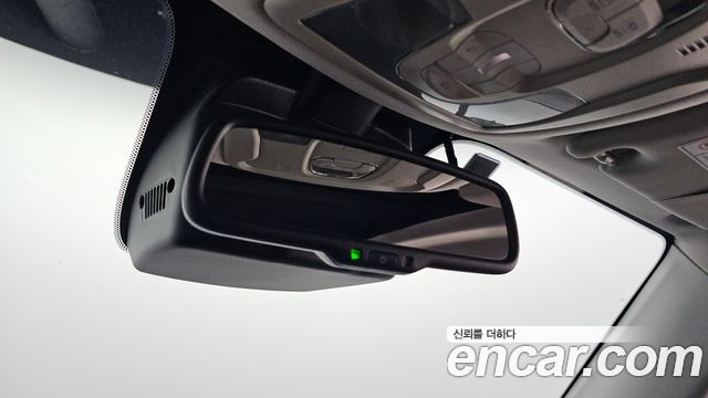 Jeep Renegade 2.4 Longitude 2016 — фото 18