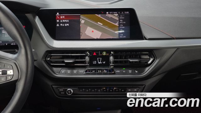 BMW 1 Series (F40) 118d Sport 2021 — фото 20