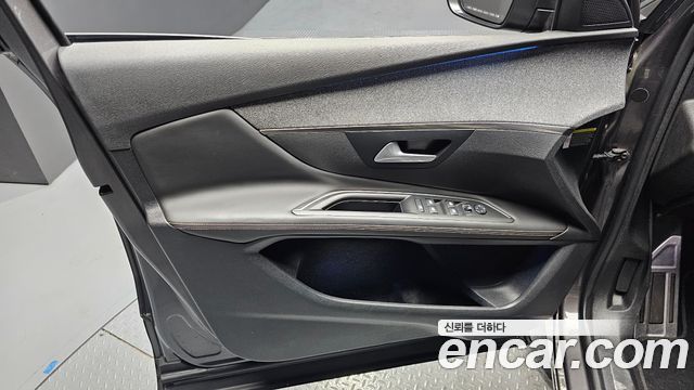 Peugeot 3008 (II) 1.5 BlueHDi GT Line 2019 — фото 24