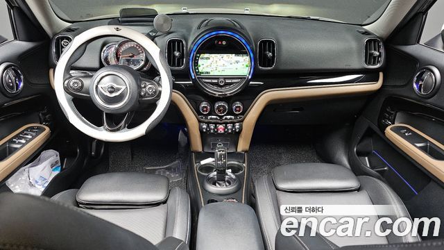 MINI Cooper D Countryman ALL4 HIGH 2nd 2018 — фото 7