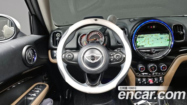 MINI Cooper D Countryman ALL4 HIGH 2nd 2018 — фото 13