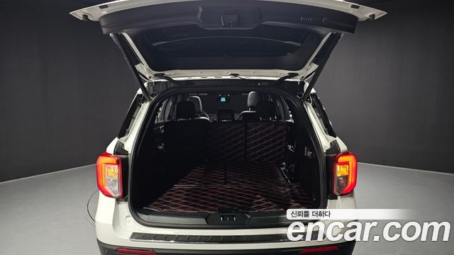 Ford Explorer (VI) 2.3 LimIted 4WD 2020 — фото 20