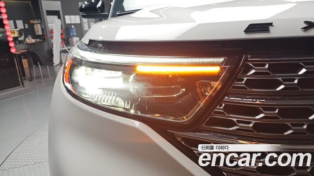 Ford Explorer (VI) 2.3 LimIted 4WD 2020 — фото 22