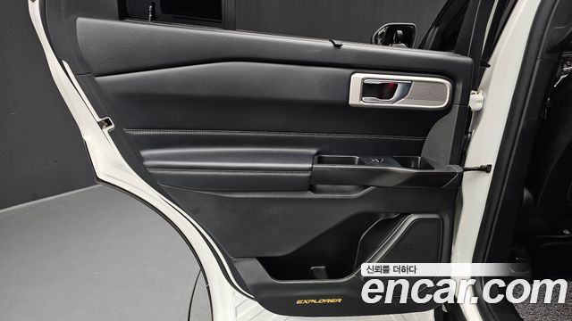 Ford Explorer (VI) 2.3 LimIted 4WD 2020 — фото 25