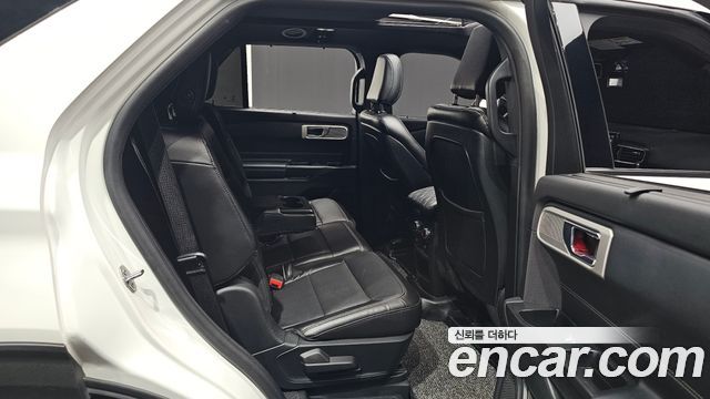 Ford Explorer (VI) 2.3 LimIted 4WD 2020 — фото 26