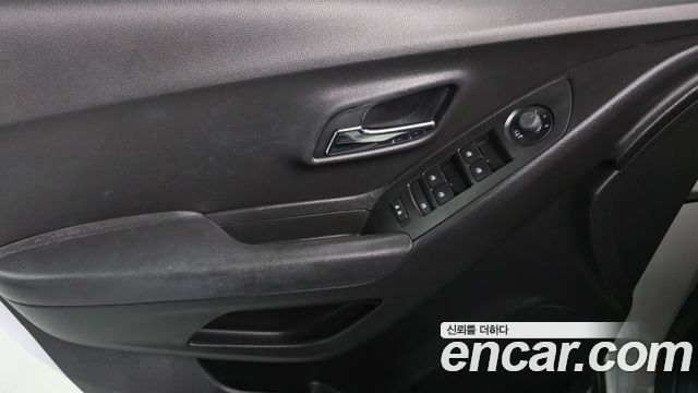 Chevrolet Trax 1.4 Premier 2020 — фото 24