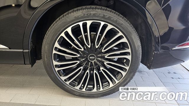 Lincoln Aviator (II) 3.0 Black Label AWD 2021 — фото 21