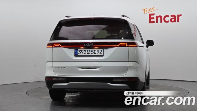Kia Carnival (IV) Diesel 9-Seater Prestige 2023 — фото 4